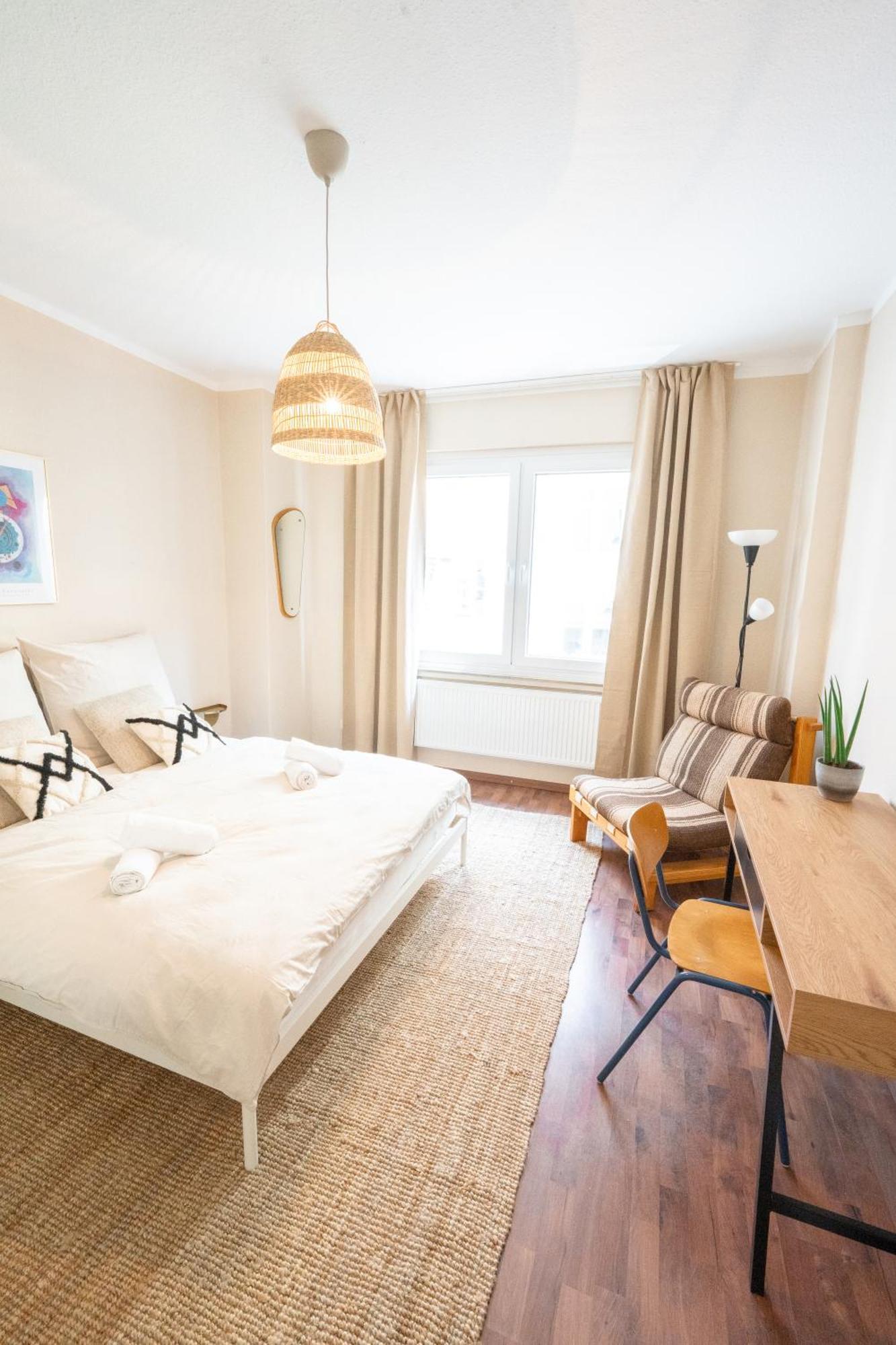 -Super Zentrales Zimmer- Direkt An Der Lutter! Bielefeld Kültér fotó